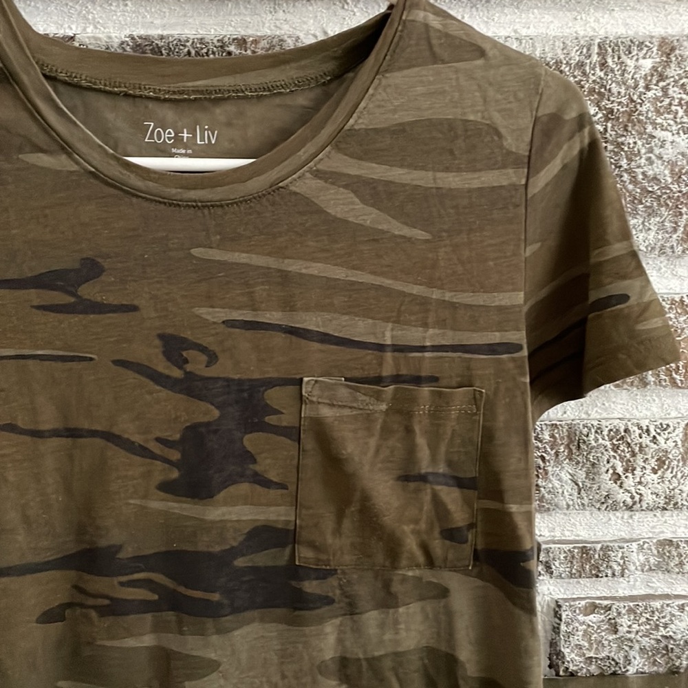 Camo tshirt - Picture 2 of 2